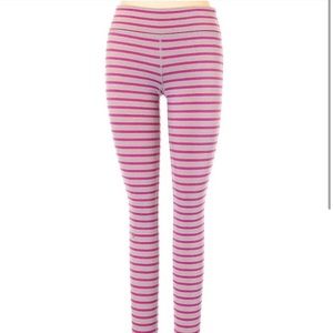 Soft Under Armour leggings - size Medium